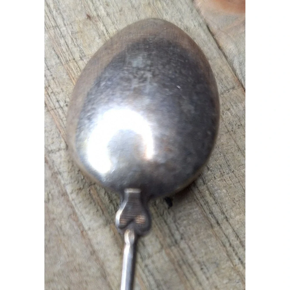 Vintage‎ Bethune France Souvenir Collector Spoon Engraved Crest Mural Crown